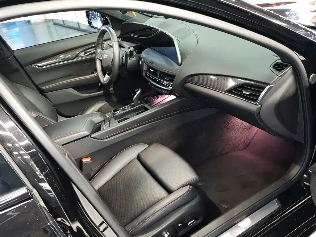 Cadillac CT5 28 T Platinum