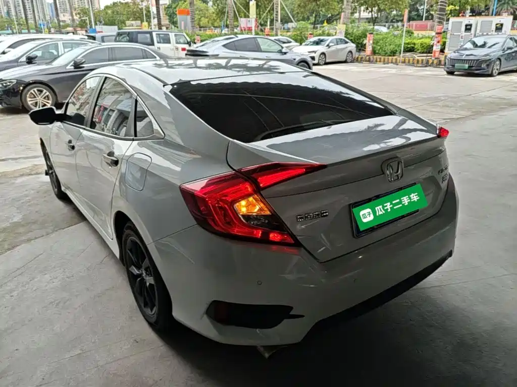 Civic 220 TURBO CVT Power Motion CN-VI