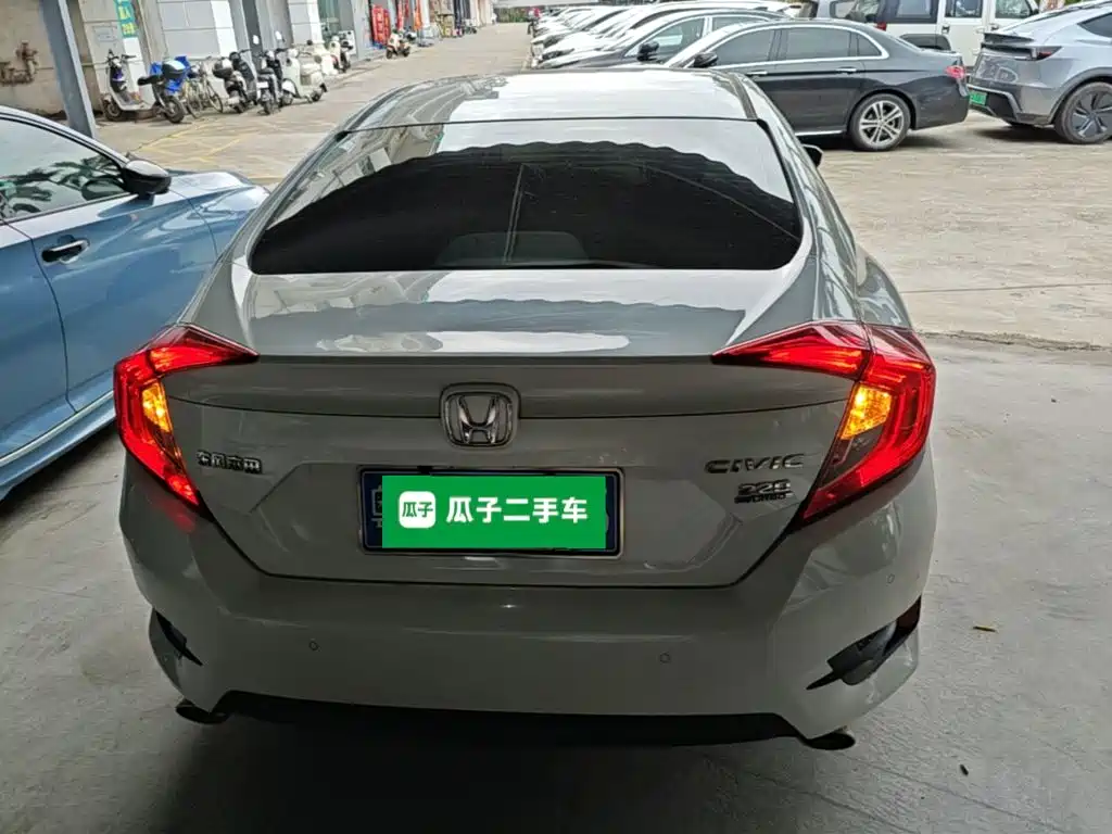 Civic 220 TURBO CVT Power Motion CN-VI