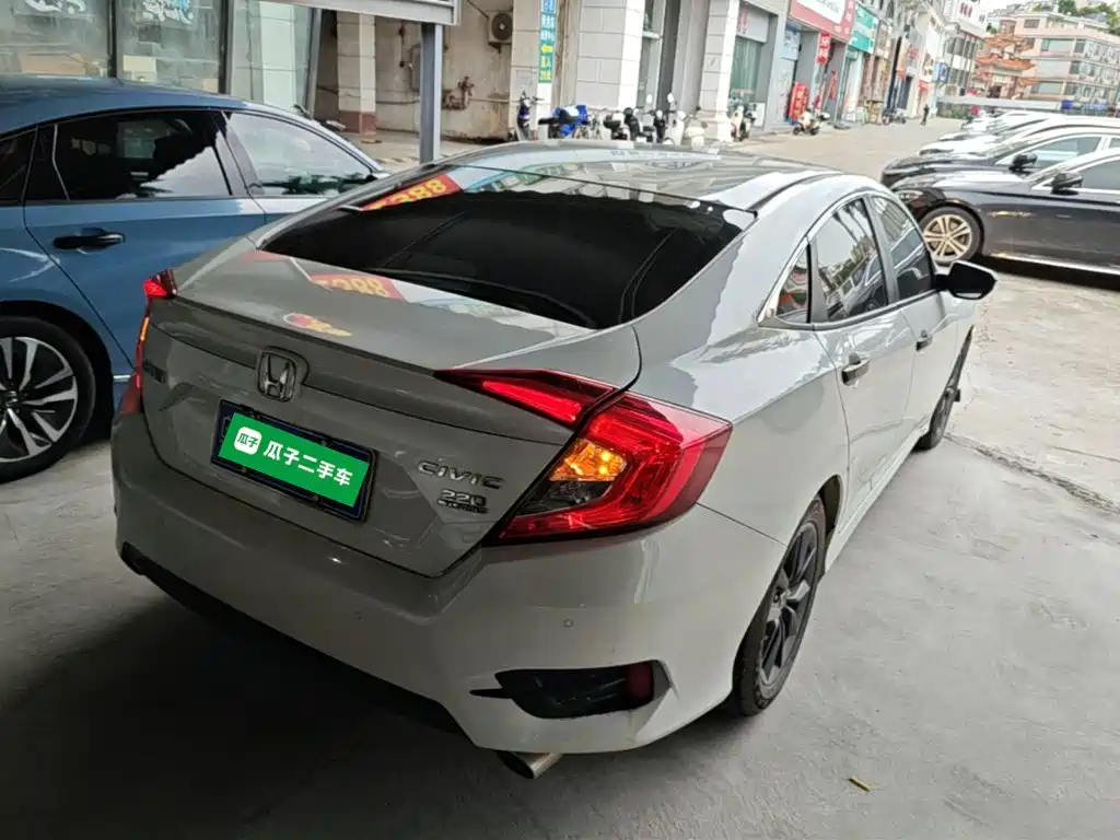 Civic 220 TURBO CVT Power Motion CN-VI