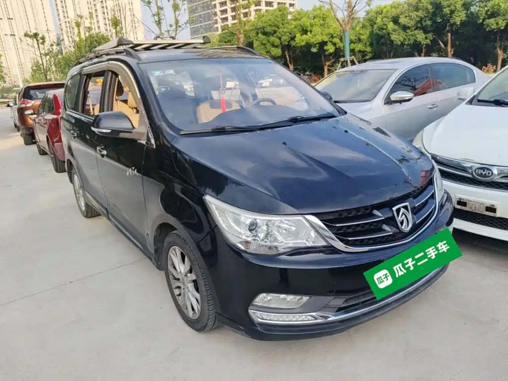 Baojun 730 1.5 L Manual Luxury 7-seat