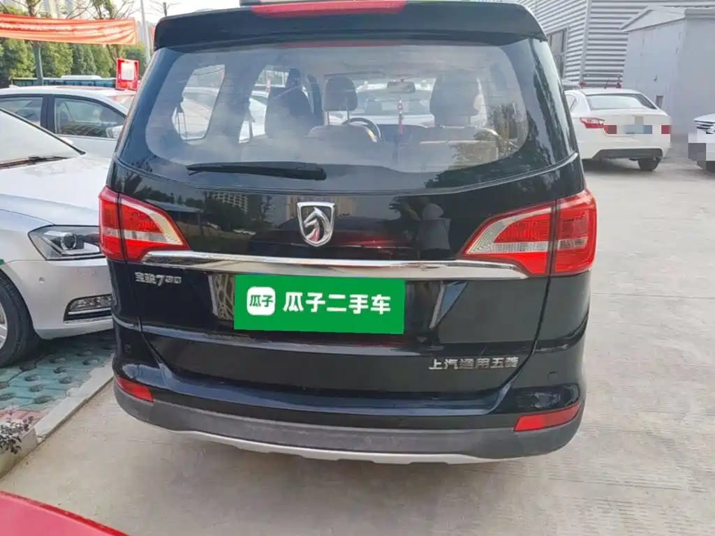 Baojun 730 1.5 L Manual Luxury 7-seat