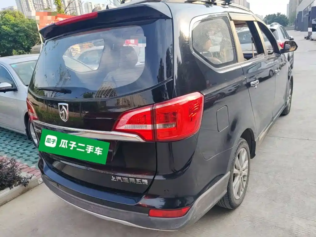 Baojun 730 1.5 L Manual Luxury 7-seat