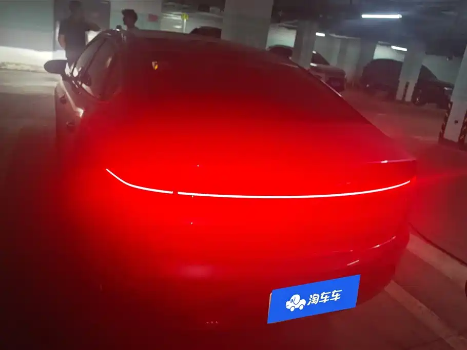 Destroyer 05 Glory DM-i 55 KM Luxury