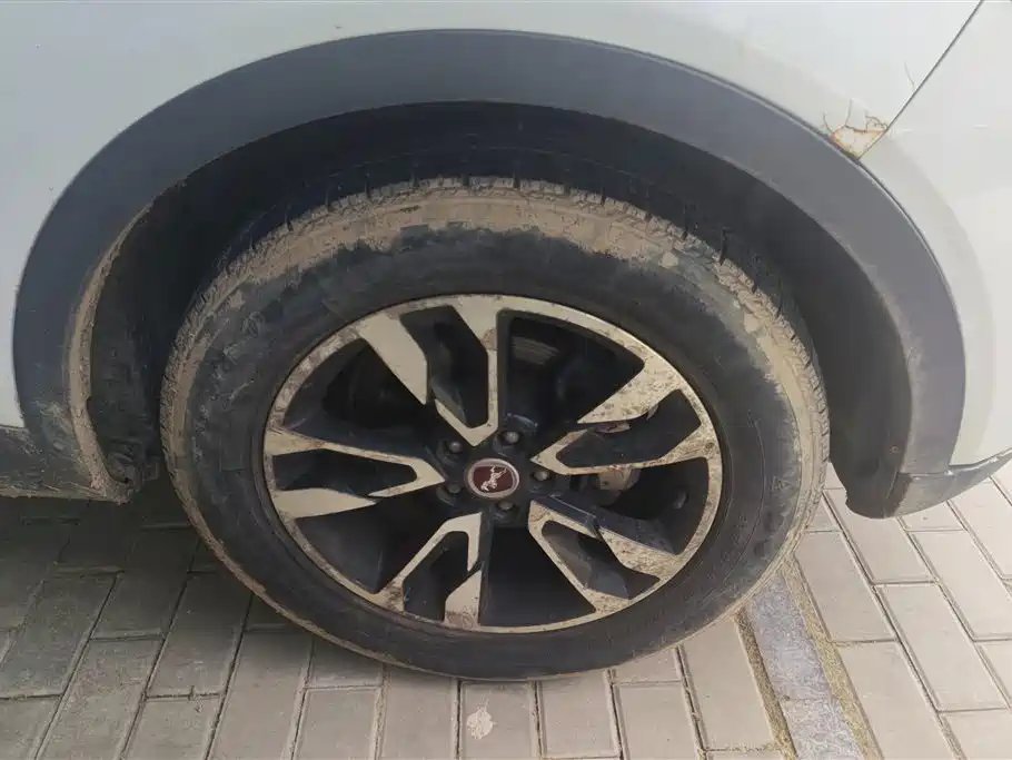 Hanteng X7 汉腾X7 2016款 2.0 T DCT尊享型