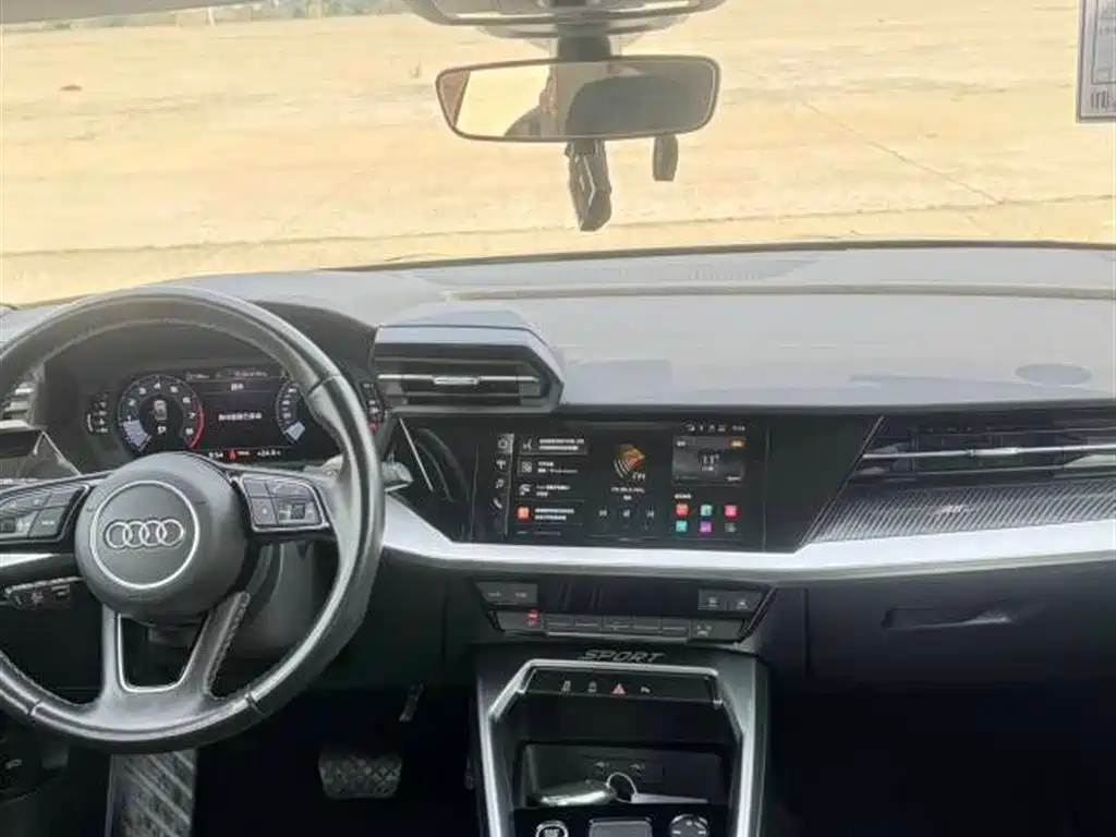 Audi A3 Facelift A3 L Limousine 35 TFSI Luxury Sport