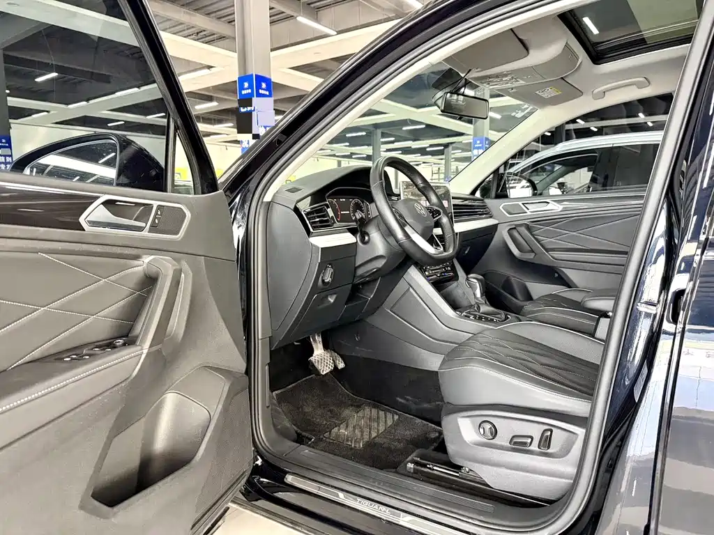 Tiguan L 280 TSI Auto 2 WD Trend Creative Limited