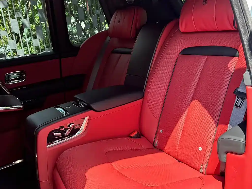 Cullinan 4-seat
