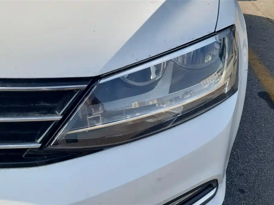 Sagitar 1.6 L Auto Comfort