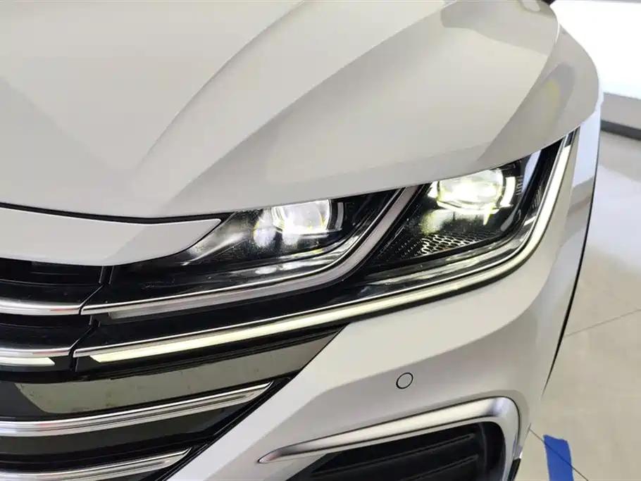 VW CC Shooting Brake 380 TSI Heart Hunter