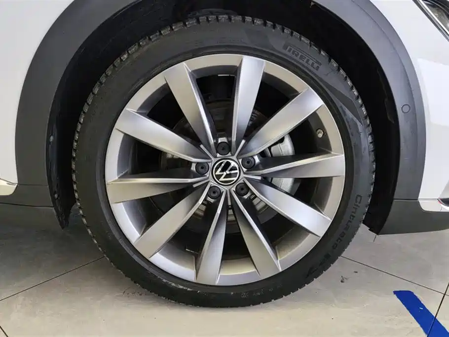 VW CC Shooting Brake 380 TSI Heart Hunter