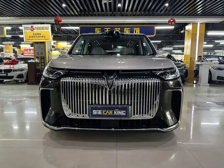 Voyah Dreamer PHEV 4 WD Flagship Qiankun