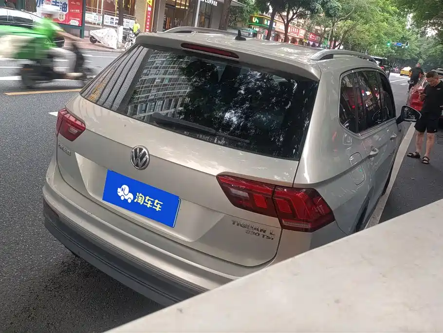 Tiguan L 330 TSI Auto 2 WD Luxury