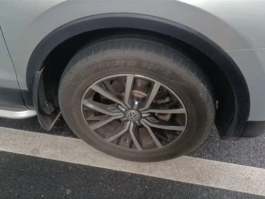Tiguan L 330 TSI Auto 2 WD Luxury