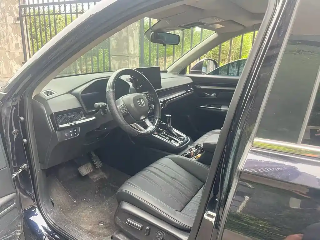 Breeze 240 TURBO 2 WD Honor Shine 5-seat