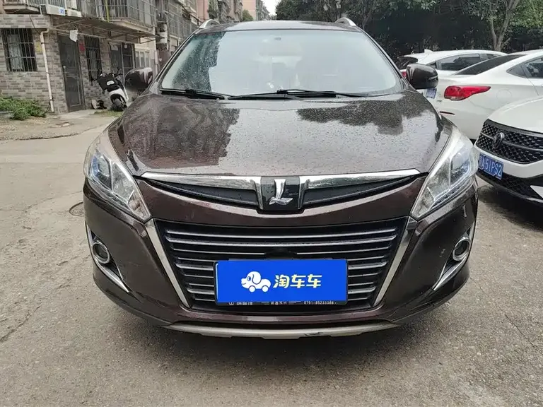 Luxgen URX 6 SUV 1.8 T Fashion