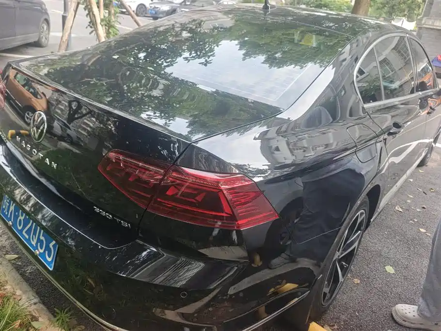 Magotan 200 10 K Public Enjoyment 330 TSI DSG Luxury