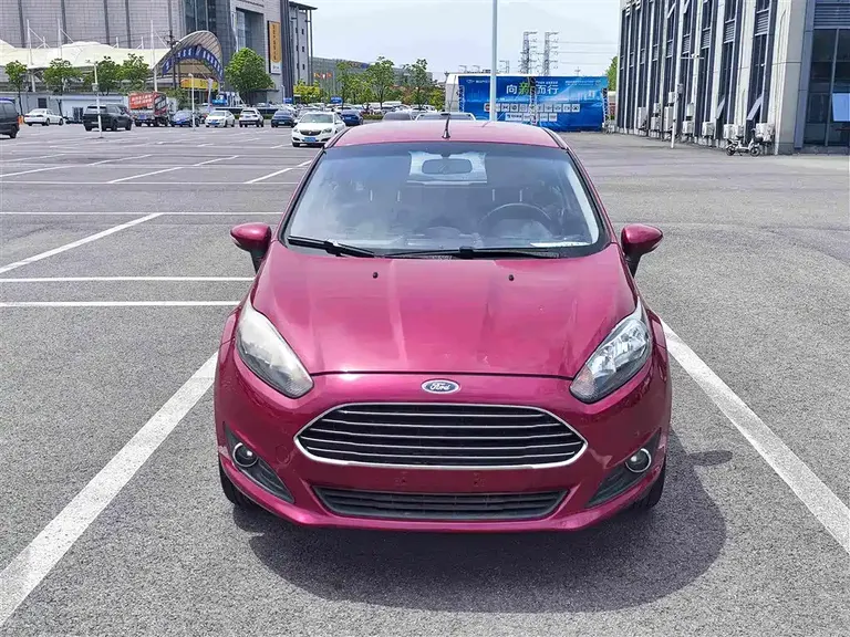 Ford Fiesta Hatchback 1.5 L Auto Fashion