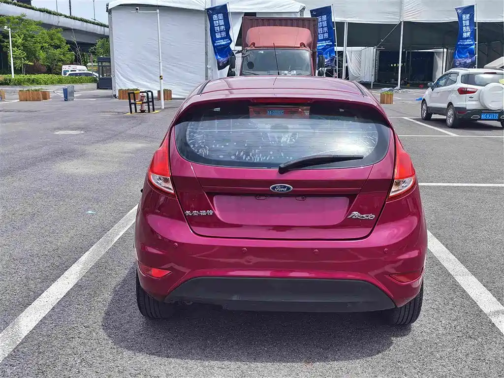 Fiesta Hatchback 1.5 L Auto Fashion
