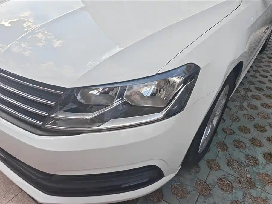 Lavida 1.6 L Auto Style