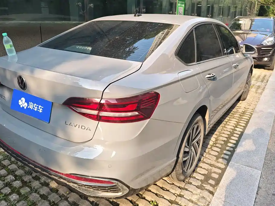 Lavida Facelift 1.5 L Auto Starry Sky 5 Million