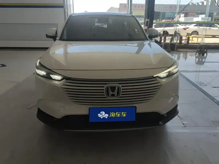 Honda Vezel 1.5 L CVT Tech