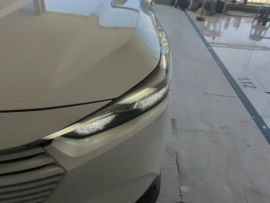 Vezel 1.5 L CVT Tech