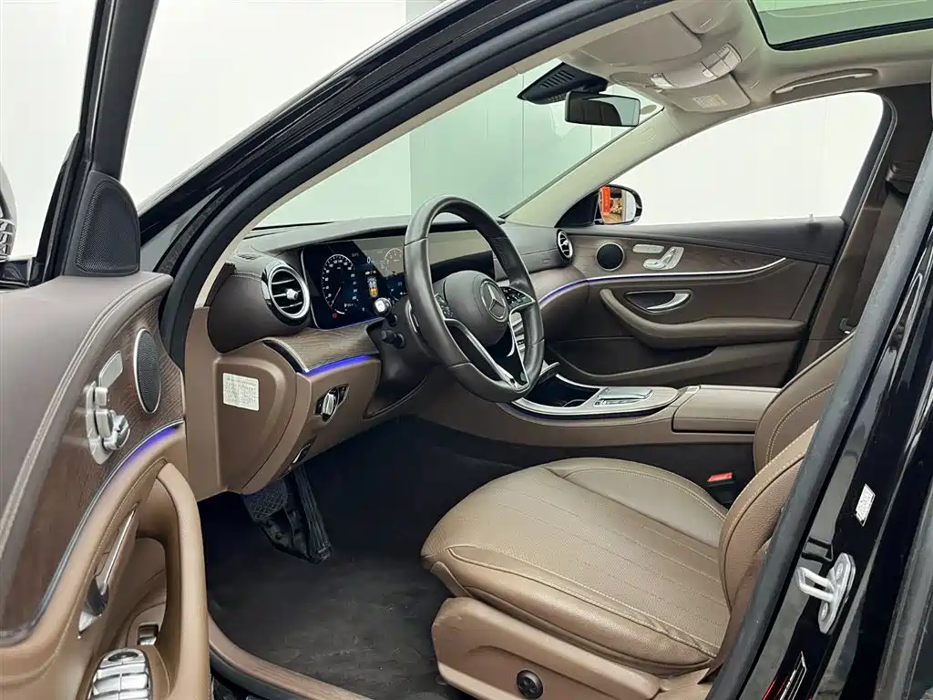 Mercedes-Benz E-Class NEV E 350 e L PHEV Sedan