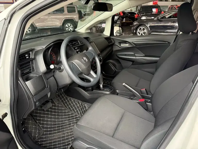 Honda Fit 1.5 L CVT Comfort Sunroof