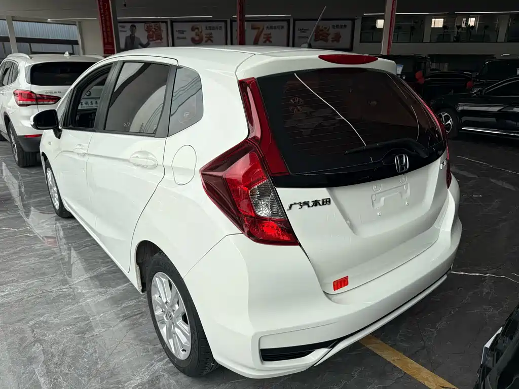 Fit 1.5 L CVT Comfort Sunroof