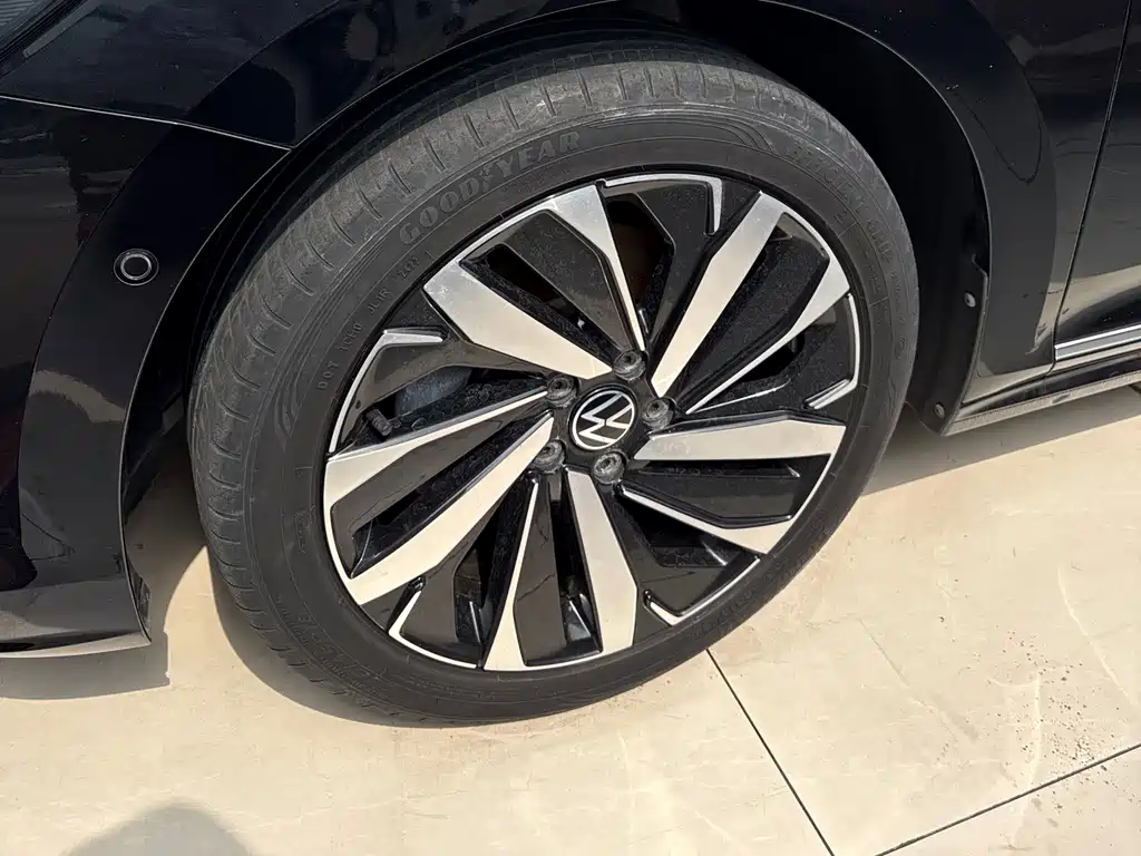 Passat 330 TSI Luxury