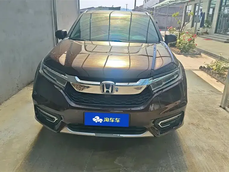 Honda Avancier 370 TURBO 4 WD Premium
