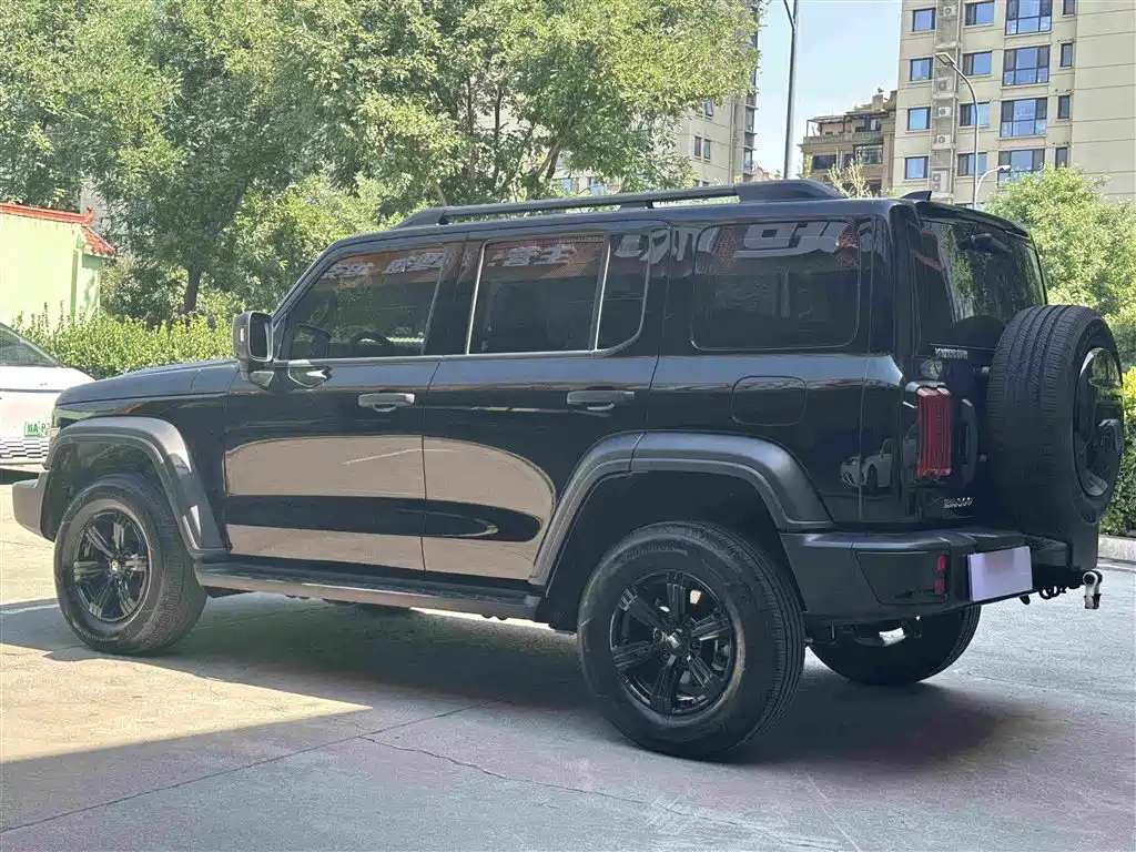 Tank 300 2.0 T Challenger