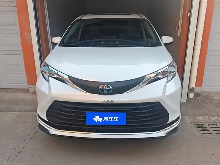 Toyota Sienna 2.5 L Hybrid Comfort