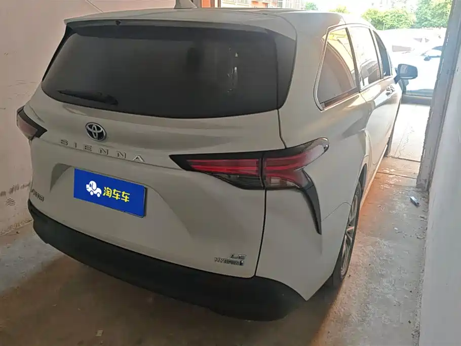 Sienna 2.5 L Hybrid Comfort