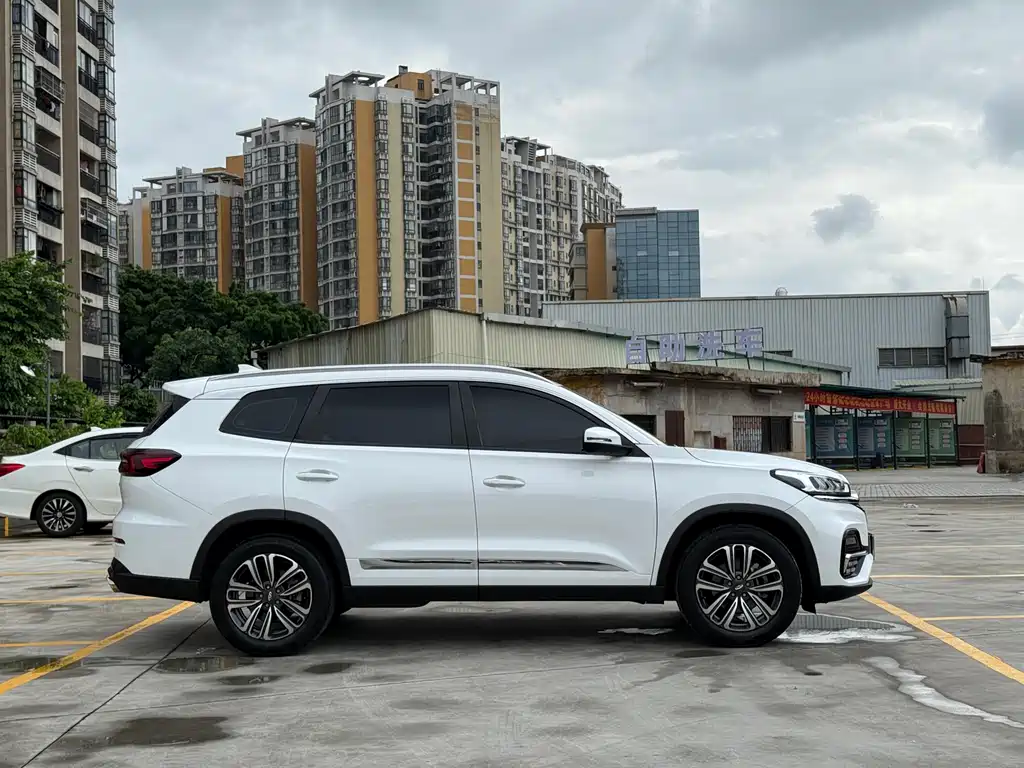 Tiggo 8 瑞虎8 2021款 鲲鹏版 290 TGDI 自动逐风+版