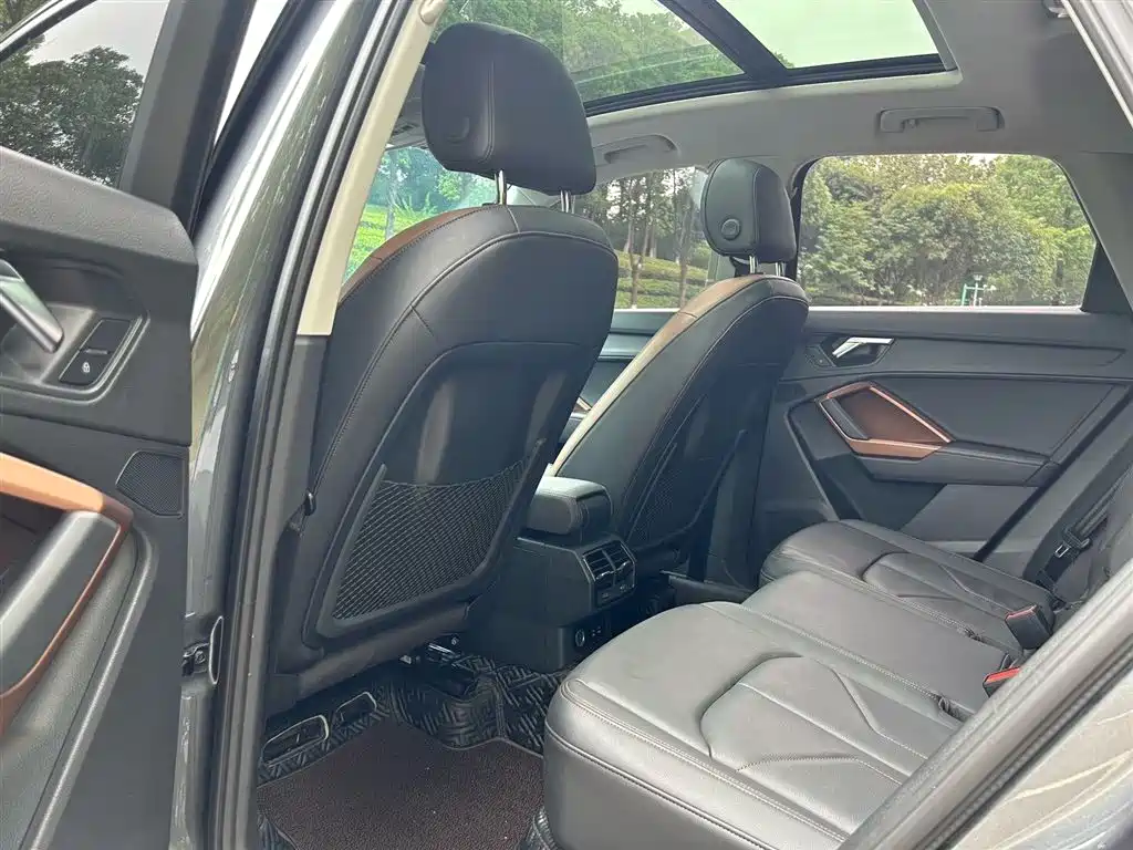 Audi Q3 35 TFSI Fashion Dynamic