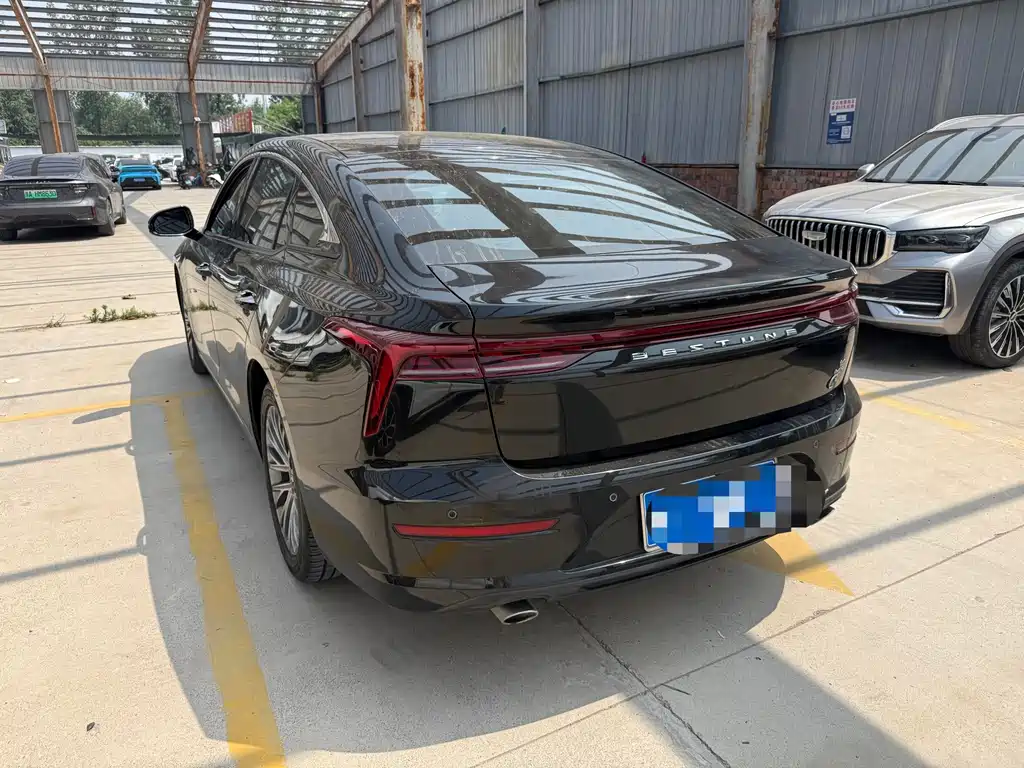 Besturn B70 1.5 T Auto Joy
