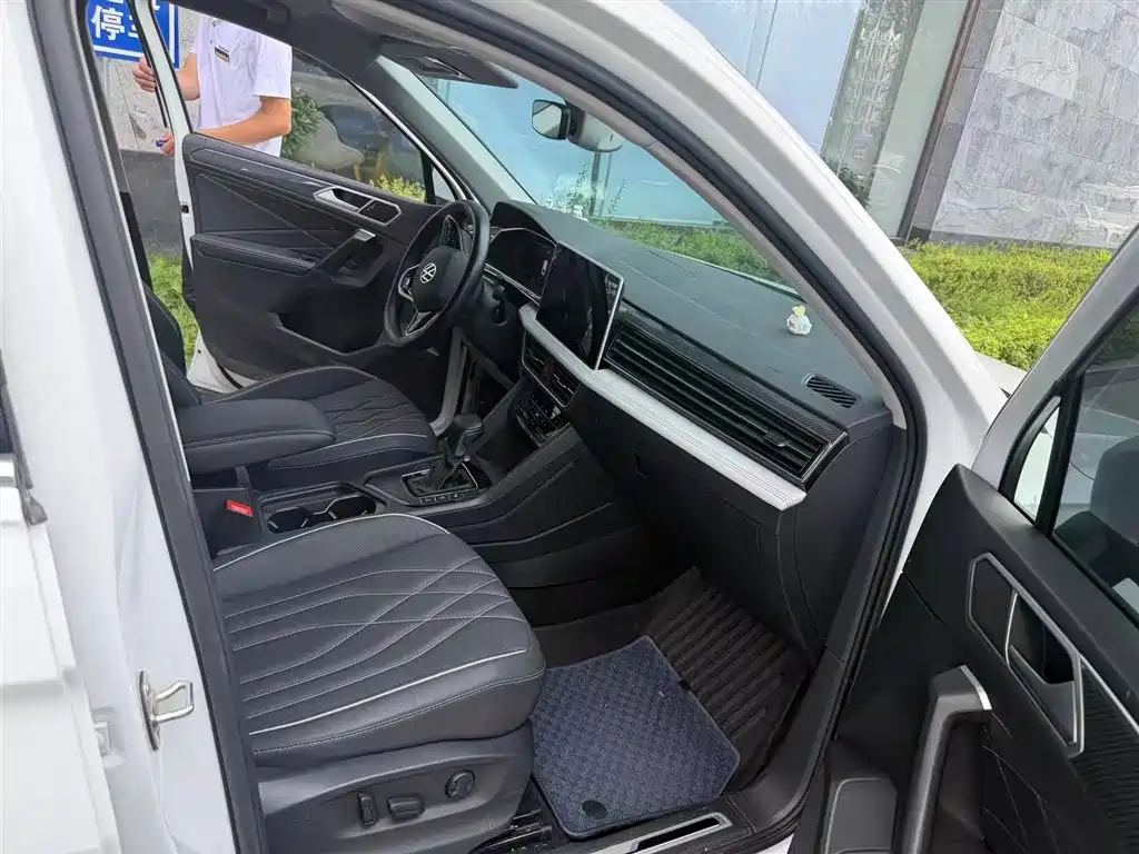 Tiguan L 330 TSI Auto 2 WD R-Line Premium