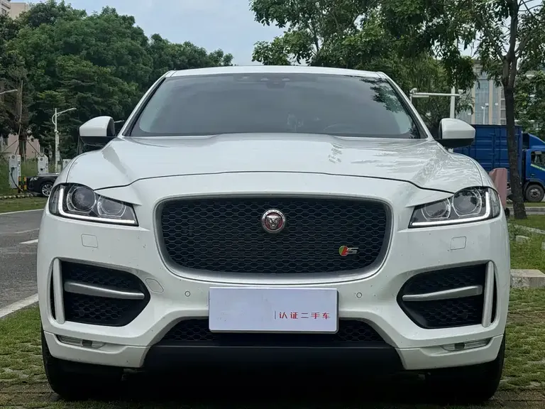 Jaguar F-PACE 3.0 SC 4 WD R-Sport Sport