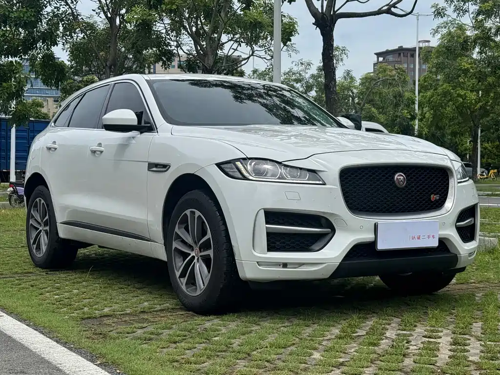 Jaguar F-PACE 3.0 SC 4 WD R-Sport Sport