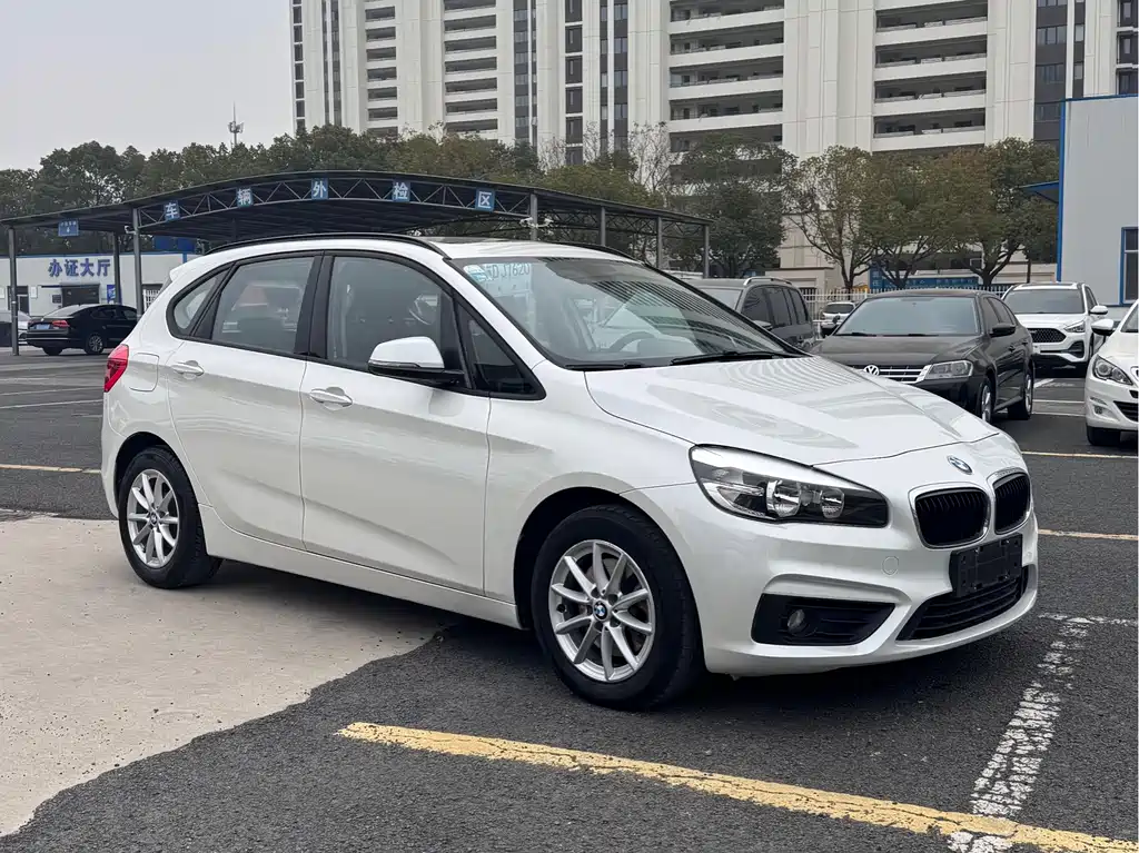 BMW 2 Series Active Tourer 218 i Fashion