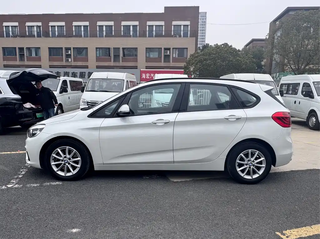 BMW 2 Series Active Tourer 218 i Fashion
