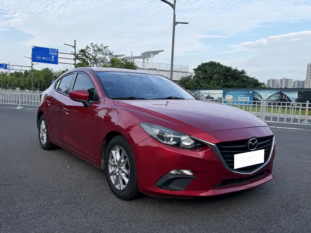 Mazda 3 Axela Sedan 1.5 L Auto Comfort