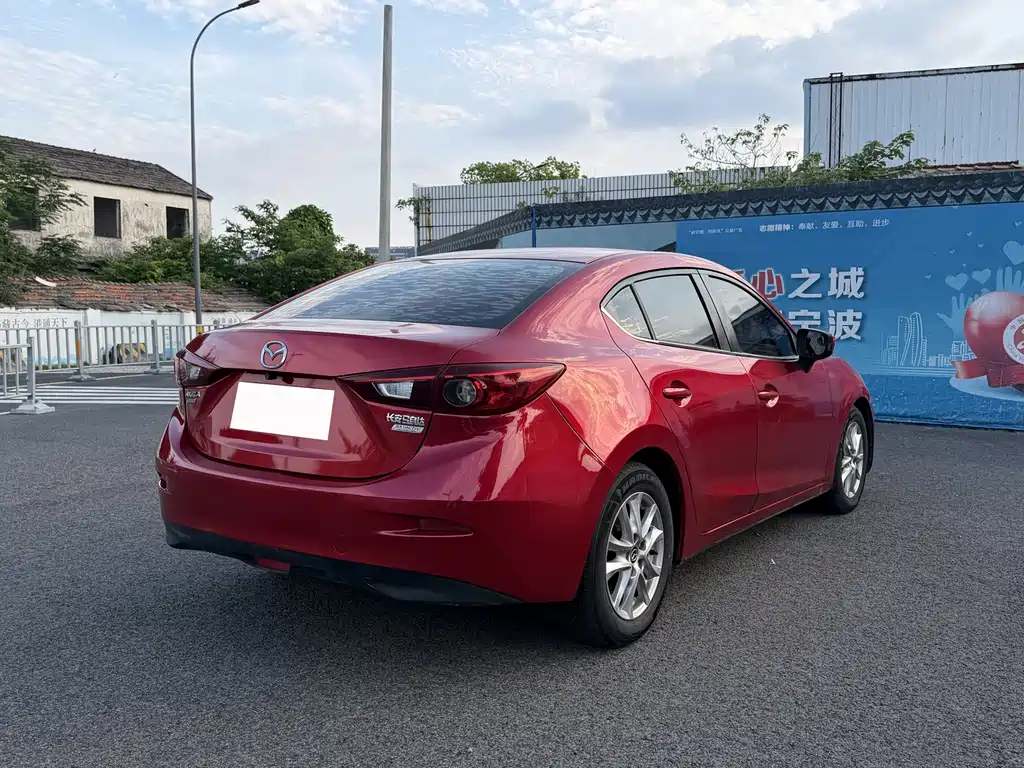 Mazda 3 Axela Sedan 1.5 L Auto Comfort