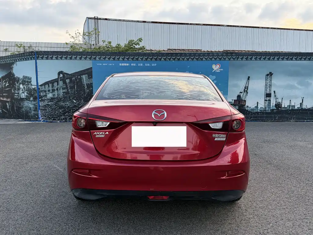 Mazda 3 Axela Sedan 1.5 L Auto Comfort