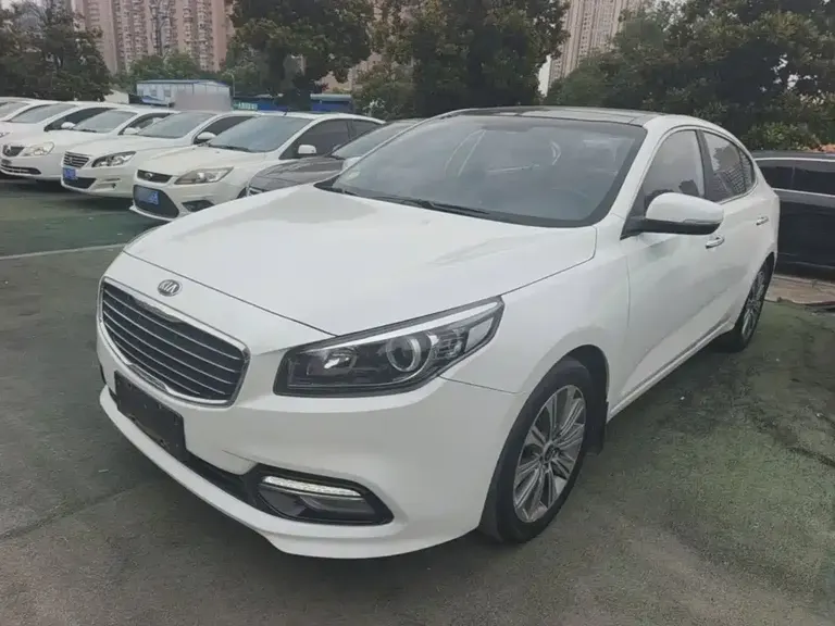 Kia K4 1.8 L Auto DLX