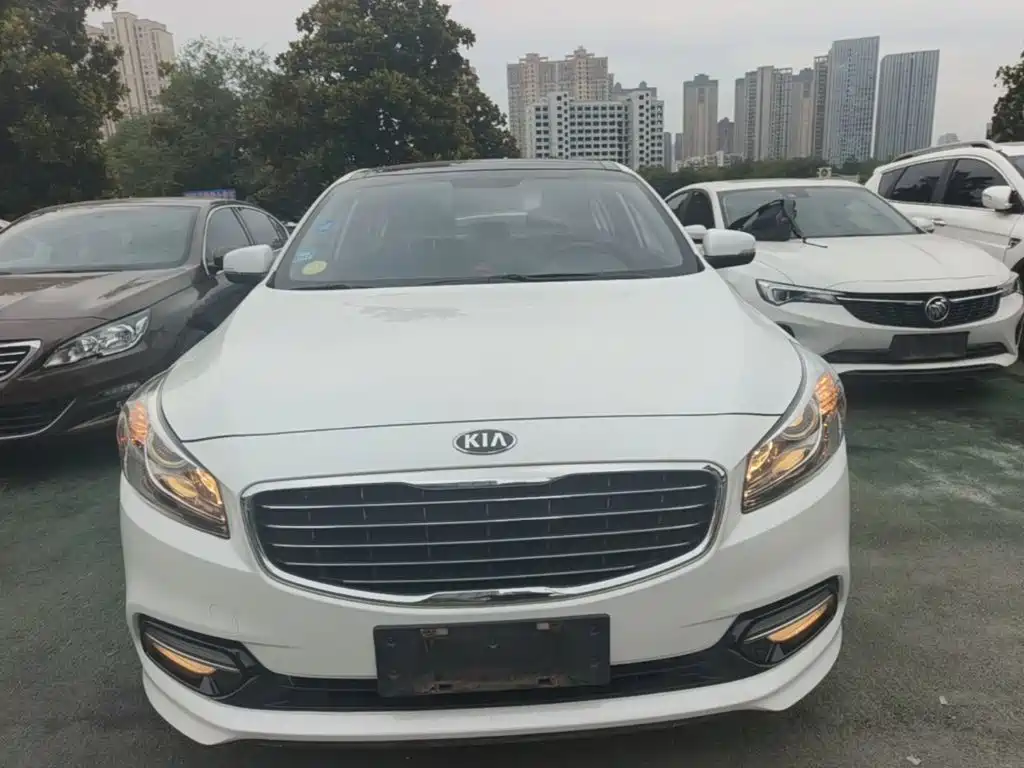 Kia K4 1.8 L Auto DLX