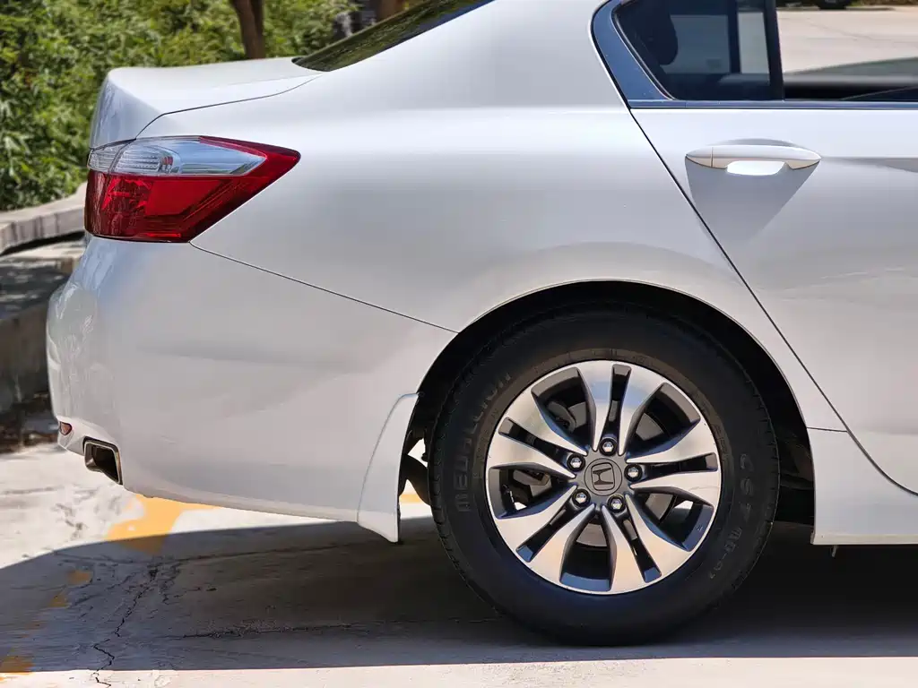 Accord 2.0 L LXS Elite