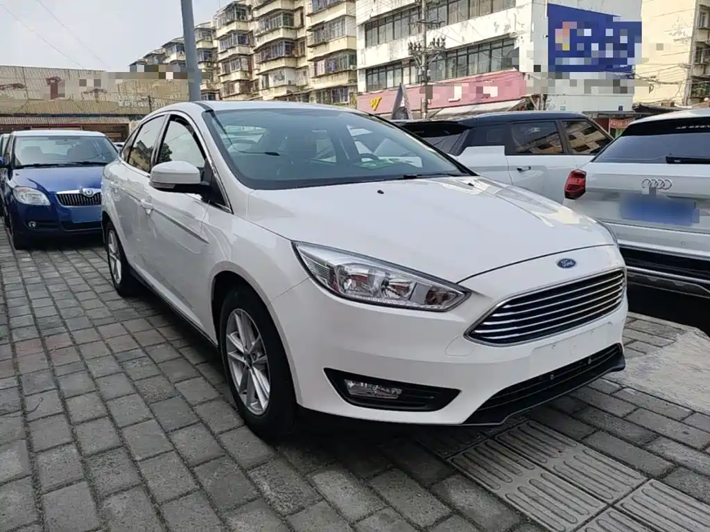 Focus Sedan Classic 1.6 L Auto Style Smart Travel